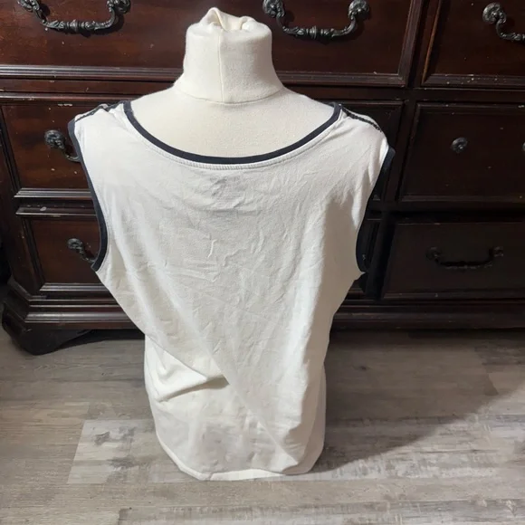 White Stag Boxy Black and White Tank Top casual summer - Picture 3 of 4